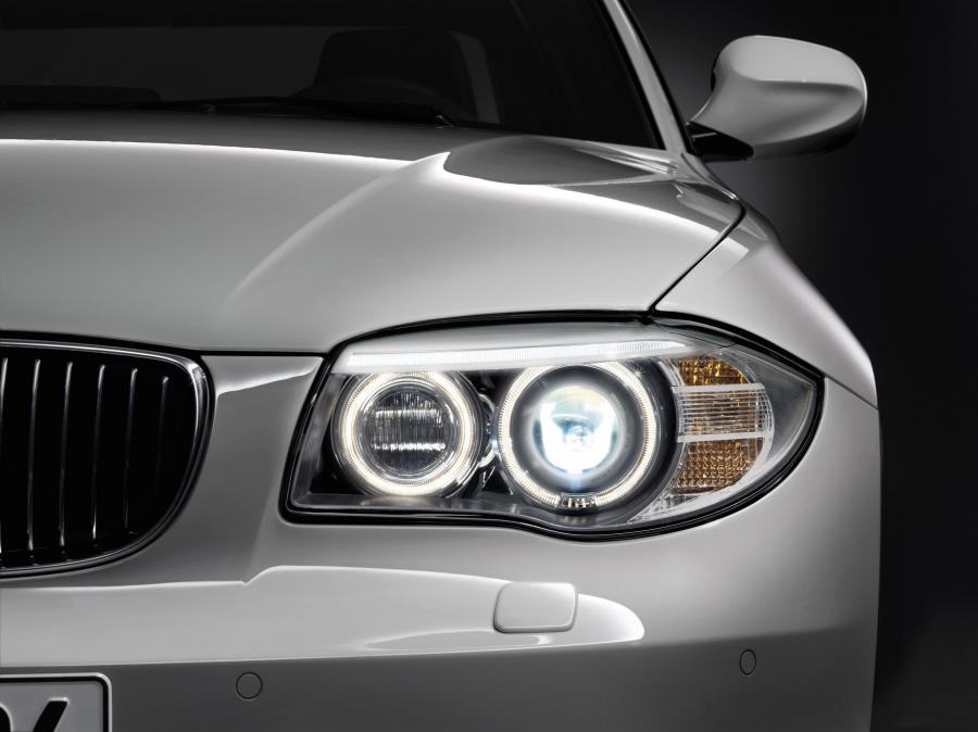  BMW 1-Series Coupe 2011 года  (фото 35 из 77)